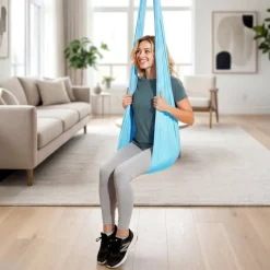 VEVOR Aerial Yoga Hammock, Maximum 300 lbs Load Aerial Silk, Yoga Swing with Nylon Fabric, Daisy Rope, PE Zipper Bag, Gymnastics Swings Suitable for Men and Women, Dual-Function Hammock & Swing