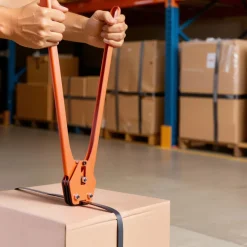 VEVOR Banding Strapping Kit, Heavy Duty Banding Sealer Tool with 2000 ft PET Band, 600 Metal Seals, 200 Corner Protectors, Plastic Pallet Packaging Strapping Kit for Warehouse, Transportation, Home