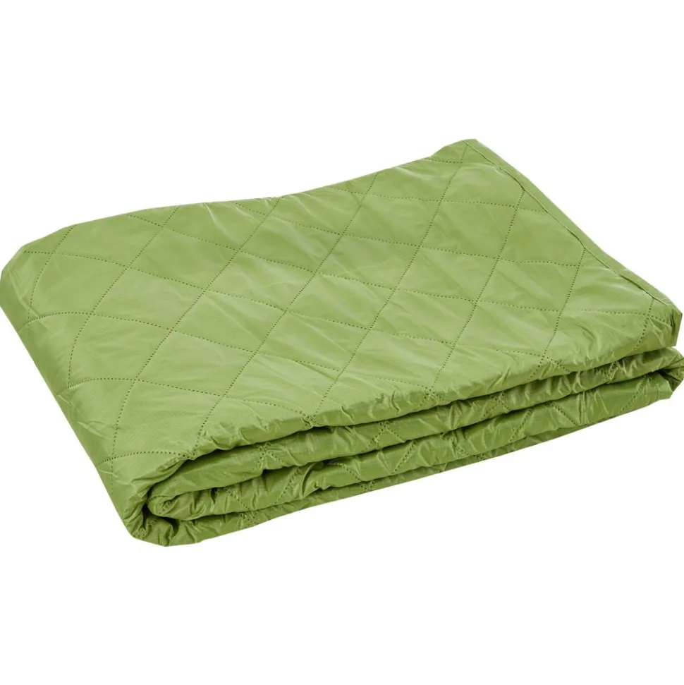 VEVOR Camping Blanket, Large Warm Stadium Blanket, Waterproof & Windproof, 330GSM Polyester Fleece, Flame Retardant, Great for Outdoors, Picnics, Hiking, Sports Events, Travel, 82" x 55", Bicolor