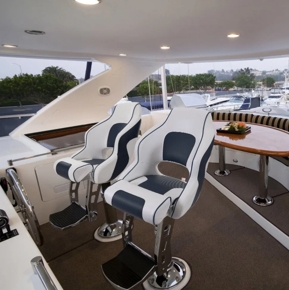 VEVOR Captain Bucket Seat Boat Seat, Flip Up Boat Seat, with Thickened Sponge Padding, Flip-up Bolster Boat Captain Chair for Fishing Boat, Sightseeing Boat, Speedboat, Canoe, 1-Piece