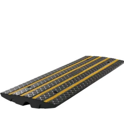 VEVOR Car Driveway Rubber Curb Ramp, 33069 lbs Load Capacity, 2.6 inch Rise Curbside Bridge Ramp with Yellow Reflective Strips, Suitable for Loading Dock, Warehouse, Garage, Sidewalk (3 Pack)