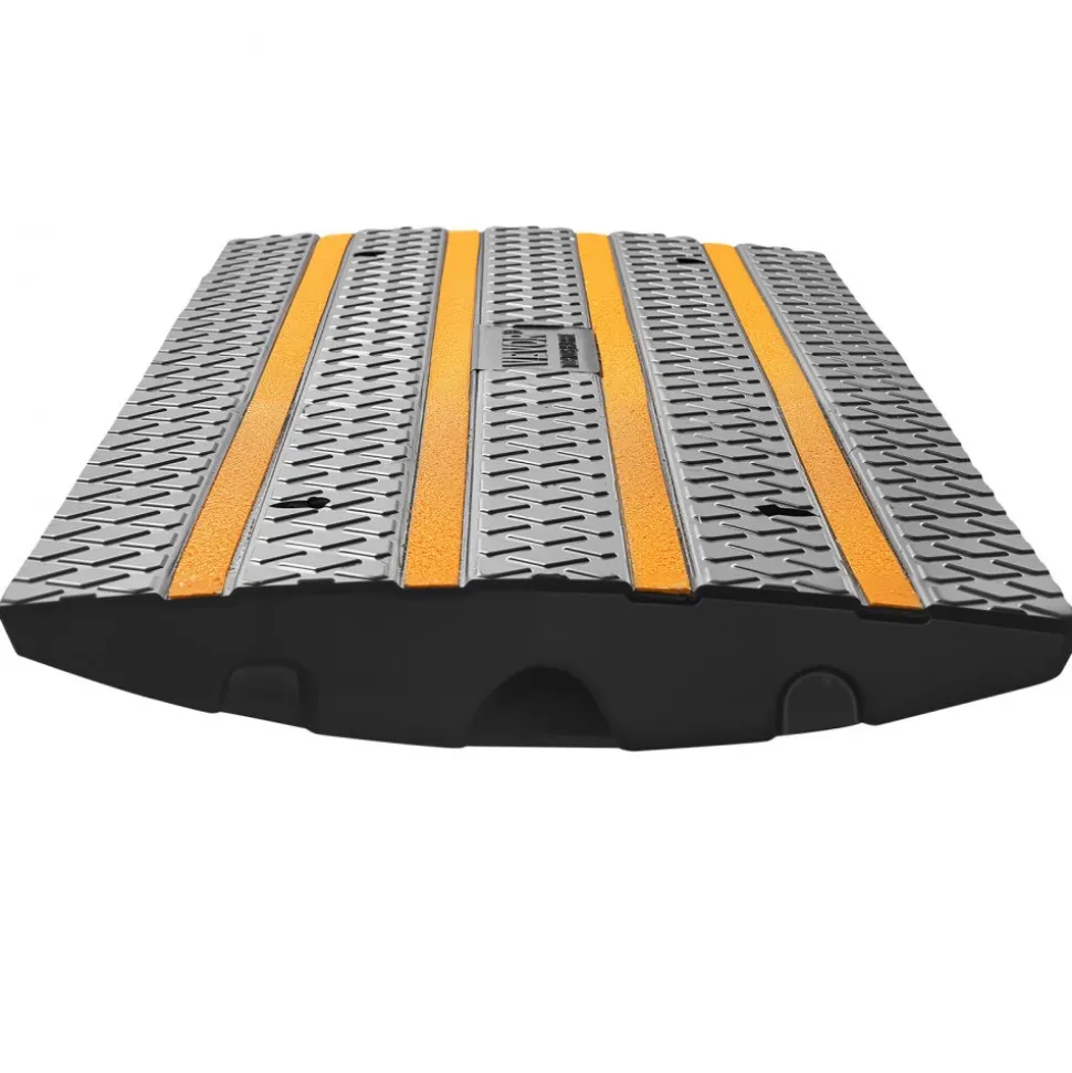 VEVOR Car Driveway Rubber Curb Ramp, 33069 lbs Load Capacity, 2.6 inch Rise Curbside Bridge Ramp with Yellow Reflective Strips, Suitable for Loading Dock, Warehouse, Garage, Sidewalk (3 Pack)