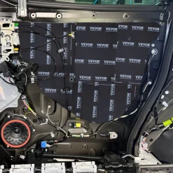 VEVOR Car Sound Deadening Mat, 200 mil 25 sqft Car Sound Dampening Material, Butyl Automotive Sound Deadener, Noise Insulation and Vibration Dampening Material for Car