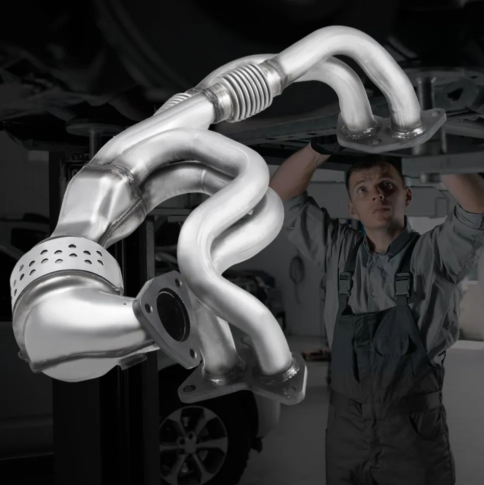 VEVOR Catalytic Converter, Compatible with Subaru Forester Impreza Legacy Outback/ SAAB 9-2X, 2.5L H4, Front, Replacement OE 16564, Stainless Steel High Flow Converter, for Exhaust Gas Purification
