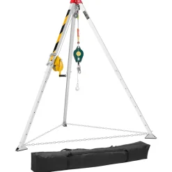 VEVOR Confined Space Tripod Kit, Heavy Duty Rescue Tripod Lifting Hoist 1200 lbs Winch, 4.1 ft Adjustable Legs, 98.5 ft Cable Portable Kit, 32.8 ft Fall Protection, 4.40-7.05 ft Working Height