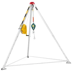 VEVOR Confined Space Tripod Kit, Heavy Duty Rescue Tripod Lifting Hoist 2600 lbs Winch, 4.76 ft Adjustable Legs, 98.5 ft Cable Portable Kit, 32.8 ft Fall Protection, 5.25-8.04 ft Working Height