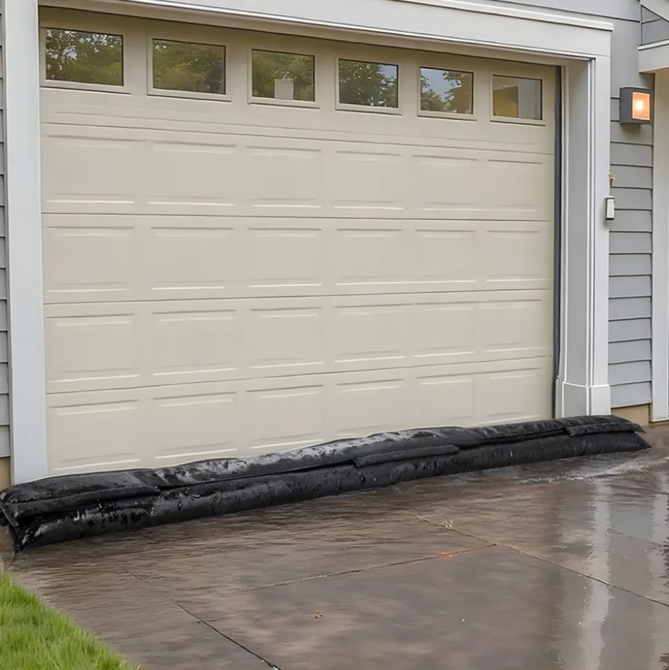 VEVOR Flood Barrier, 8 Pack, 10 x 0.7 ft Flood Bags Activated by Water, Reusable Water Absorbent Barrier, Sandless Sandbags Blockage, Flooding Prevention Bags for Home, Doorway, Basement, Garage