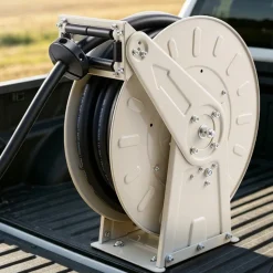VEVOR Fuel Hose Reel, 3/4 inch x 50 ft Retractable, Spring Driven Auto Swivel Rewind, 300 PSI, Heavy-Duty Carbon Steel Construction with Industrial Grade Rubber Hose, for Diesel Fuel, Kerosene