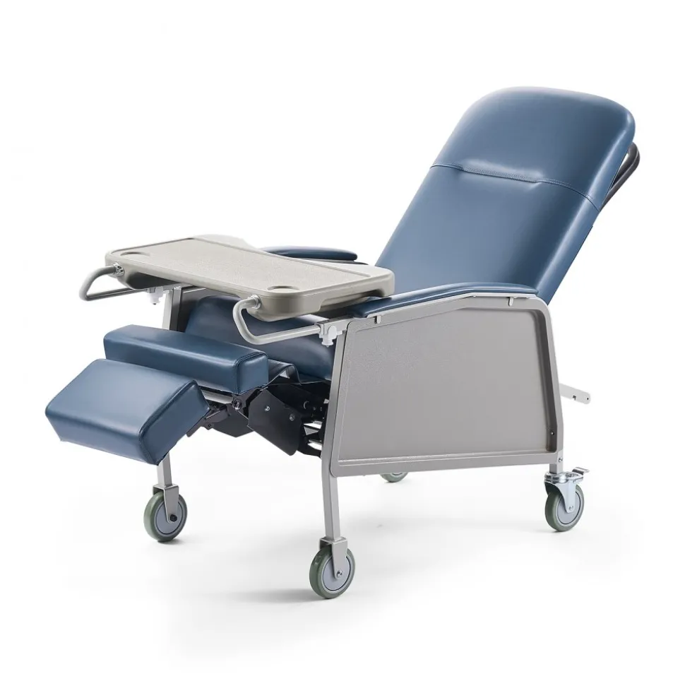 VEVOR Geri Chair Recliner, 3-Position Reclining Geri Chair, Movable Medical Recliner Chairs with 4 Wheels, Soft Padded Seat & Detachable Tray, Ideal for Hospital, Nursing Home, and Geriatric Home Care