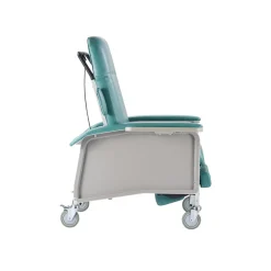 VEVOR Geri Chair Recliner, 4-Position Reclining Geri Chair, Trendelenburg Medical Recliner Chair with 4 Wheels, Soft Padded Seat & 2 Trays for Hospital, Nursing Home, Geriatric Home Care