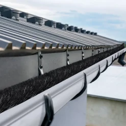 VEVOR Gutter Brush, 120 Feet Total Length 4.33 inch Diameter Gutter Cleaning Tools, Ground-Level Gutter Brush Leaf Guard for 5 Inch Gutters, Easily Clear roof Leaves and Debris, 40 Pack