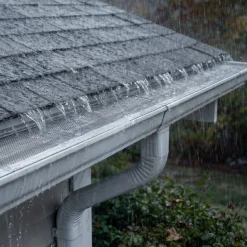 VEVOR Gutter Guard, 6 in Aluminum Gutter Cover with Stainless Steel Micro Mesh, Heavy-Duty 100ft Length, 0.04in Thick, Leaf Guard for Debris and Pine Needles, Easy DIY Install, Screws Included, 20 PCS
