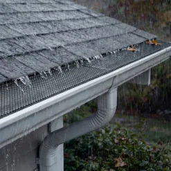 VEVOR Gutter Guard, 6 in Powder-Coated Steel Gutter Screen, Heavy-Duty 75 ft Length, 0.04 in Thickness, Leaf Guard for Debris and Leaves, Easy DIY Install, Fits 6