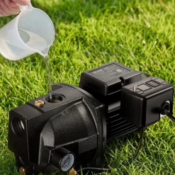 VEVOR 1/2 HP Shallow Well Jet Pump, AC 115/230 Volt, 790 GPH Dual Voltage Cast Iron Well Jet Pump, with 147 ft Max Head Lift, Automatic Pressure Switch, for Garden Irrigation Lawn Sprinkler System