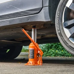 VEVOR Hydraulic Bottle Jack, 20 Ton (44092 lbs) Capacity, 8.9-17.1 Inch Lifting Range, Heavy Duty Welded Bottle Jack for Car, SUV, Pickup, Auto Repair, House Lift and Agricultural Equipment, Orange