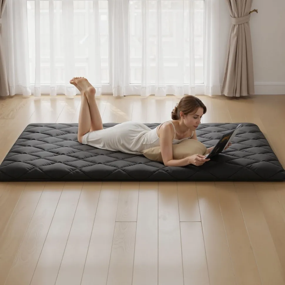 VEVOR Japanese Tatami Mat, Full Size Foldable Japanese Tatami Mattress, Futon Mattress with Storage Bag & Fastener, 9-Layer Floor Mat for Sleeping, Dormitory, Meditation, Yoga, 80 x 54 x 3.5 in, Black