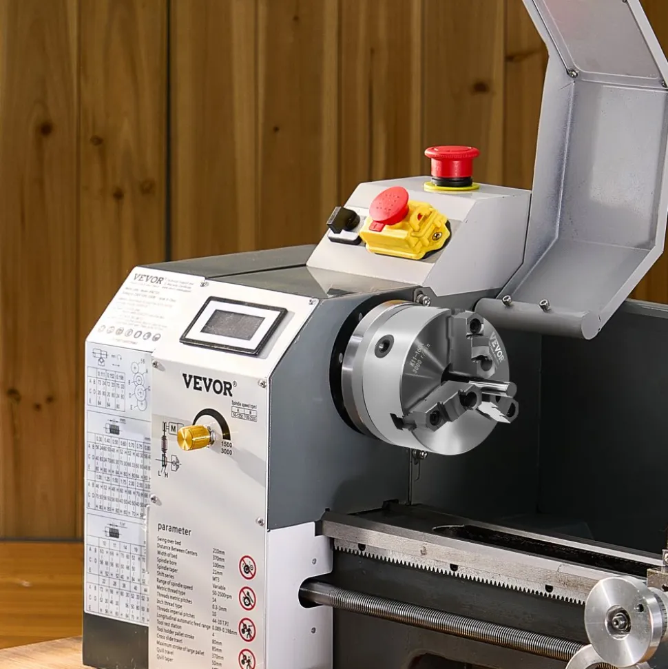 VEVOR 3-Jaw Lathe Chuck, 6 Inch (160 mm), Self-Centering Chuck with 1 1/2 in-8 Threaded Backing Plate, 0.12-5.71 in (3-145 mm) Clamping Range with T-wrench Screws, HT300 Material, for Wood Metal Lathe