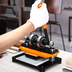 VEVOR Leather Cutting Machine, 7.1 x 3.9 in Embossing Plate Manual Die Cutter, 0.47 in Pressure Stroke Dual Guide Shafts Die Cut Machine, Leather Embossing Machine for Various of Materials