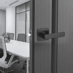 VEVOR Passage Door Handle, 1 Pack Matte Black Door Lever, Left or Right Handing Reversible Lever Non-Locking, 45° Rotation to Open, Universal Square Interior for Hallways, Closets, Meeting Spaces