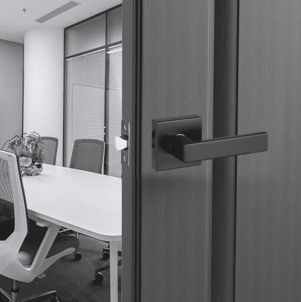 VEVOR Passage Door Handle, 1 Pack Matte Black Door Lever, Left or Right Handing Reversible Lever Non-Locking, 45° Rotation to Open, Universal Square Interior for Hallways, Closets, Meeting Spaces