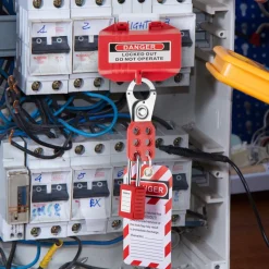 VEVOR 43 PCS Lockout Tagout Kits, Electrical Safety Loto Kit Includes Padlocks, 5 Kinds of Lockouts, Hasps, Tags & Ties, Box, Lockout Safety Tools for Electrical Risk Removal in Industrial, Machinery