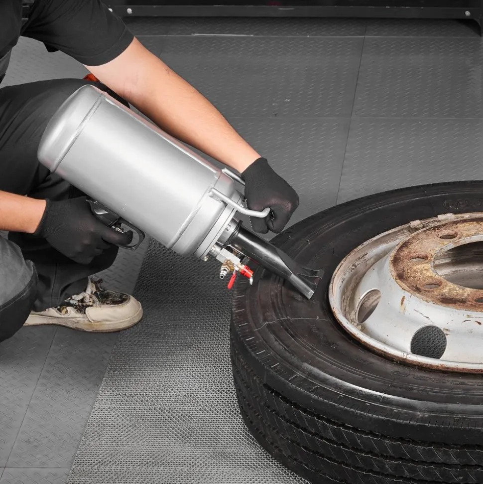 VEVOR Portable Tire Bead Seater, 1.6 Gal / 6 L Air Bead Blaster, Handheld Tire Inflator Tool, 87-116 PSI Operating Pressure, Trigger Seating Inflator for Car, Compact SUV, Light Truck, E-Bike, RV, ATV