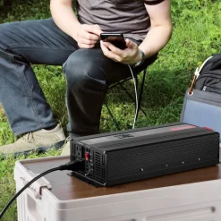 VEVOR Pure Sine Wave Inverter Charger, 5000 Watt, DC 24V to AC 120V Power Inverter with LCD Display, Remote Control, Solar Inverter for Off-Grid Solar RV Boat Home, Compatible with Various Batteries