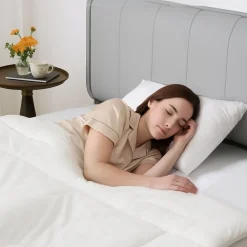 VEVOR Silk Pillowcase, 100% Pure Mulberry Silk Pillow Case, 26 in x 20 in Standard Silky Pillow Case for Hair and Skin, Smooth, Soft and Breathable Pillowcase with Hidden Zipper, for Sleeping (White)
