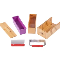 VEVOR Soap Making Kit, Bamboo Cutting Box and Inner Box with Silicone Mold, Stainless Steel Straight Cutter and Wavy Cutter, 100 Bags and 105 Stickers, Soap Making Supplies DIY Kits for Adults