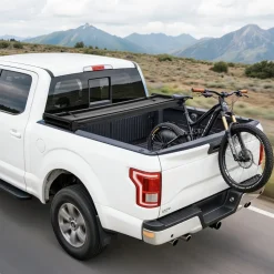 VEVOR Soft Tri-Fold Truck Bed Tonneau Cover, Compatible with 2015-2026 Ford F-150 5.5 ft (67.1 in) Bed, Waterproof Soft Folding Truck Tonneau Cover with 3-Layer PVC and Aluminum Alloy Support Bar