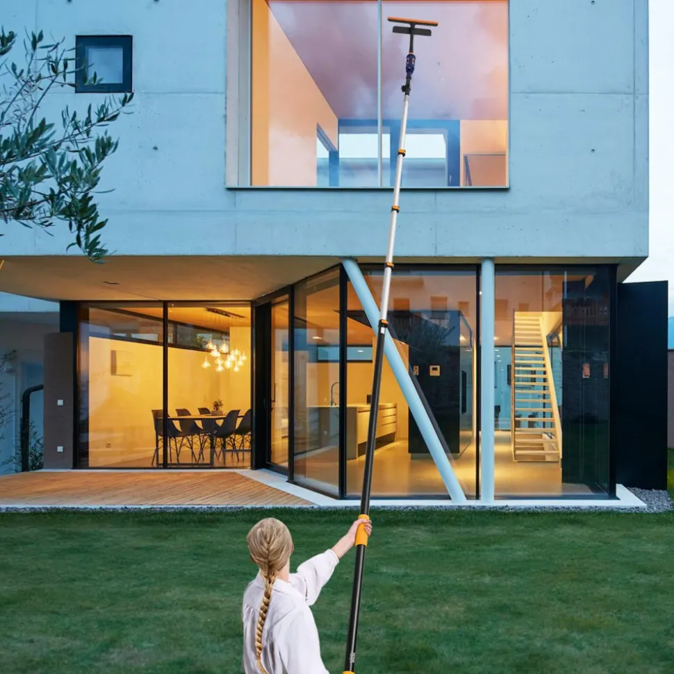 VEVOR Telescoping Pole, 7 to 30 FT Pole, Extension Multi-Purpose Pole, Sturdy Aluminum Alloy Paint Extendable Pole with Flip-Lock Design, Telescopic Pole for Painting, Dusting and Cleaning