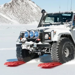 VEVOR 10 TON Traction Boards with PP Material, Recovery Boards for Off-road Vehicles/Cars/Pickups/SUVs/RVs, Pair Tire Traction Mats on Snow, Sand, Mud and Loose Terrain, Storage Bag, Long, Red