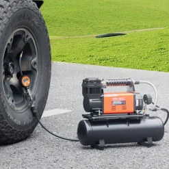 VEVOR 12V Heavy Duty Air Compressor with 6L Tank Kit, 6.35 CFM Portable Tire Inflator, 150PSI Offroad Air Compressor with Digital Pressure Gauge Tire Inflator for Trucks Car SUV 4 x 4 Vehicle RV