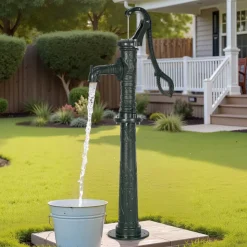 VEVOR Well Hand Pitcher Pump, 20 ft Max Lift, Antique Cast Iron Manual Hand Water Pump with Heightening Base, NPT 1-1/4 in Connection, Easy Installation, for Outdoor Garden, Pond, Yard, Farm, Green